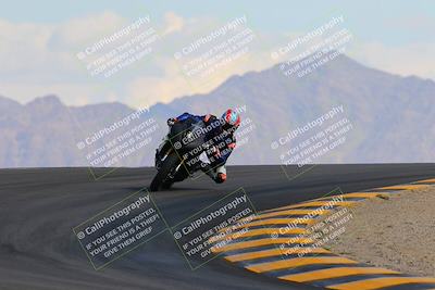 media/Oct-03-2022-Moto Forza (Mon) [[5f077a3730]]/Intermediate Group/Session 5 (Turn 12)/